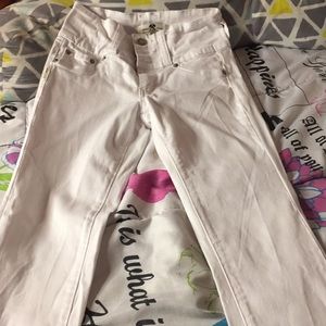 White high waisted jeans